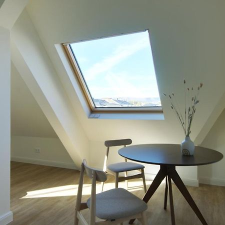 Vonbehling Boutique Apt. - Blick Ueber Die Daecher Wiesbaden Esterno foto