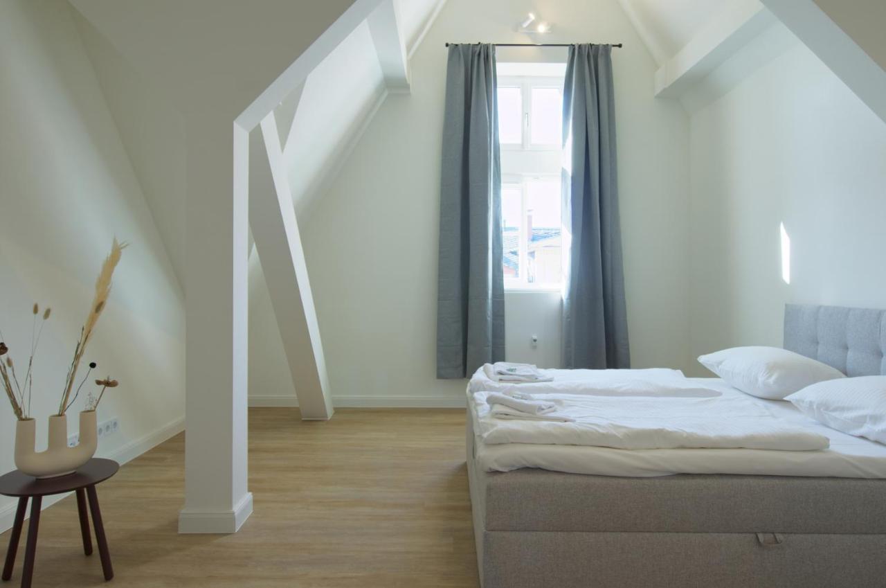 Vonbehling Boutique Apt. - Blick Ueber Die Daecher Wiesbaden Esterno foto